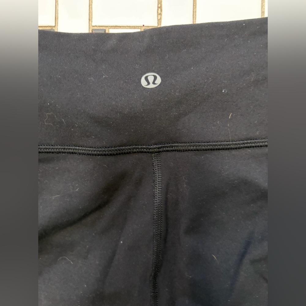 Lululemon Athletica Classic Black Capris - Picture 3 of 6